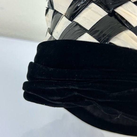 Vintage Original Shorlon Model Mod Weaved Lace Lined Hat Black & White main image 4